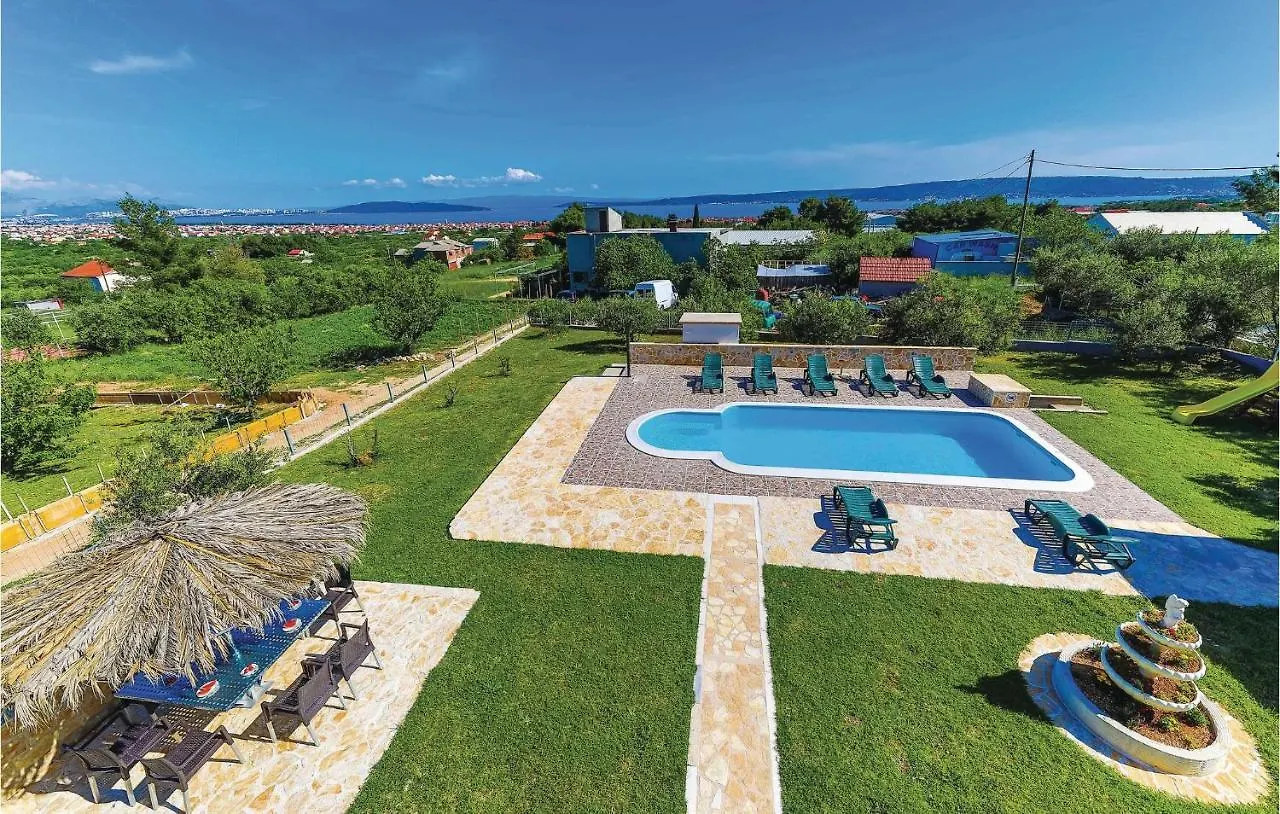 Holiday home 8 Bedroom Lovely Home In Kastel Novi Kastela Croatia