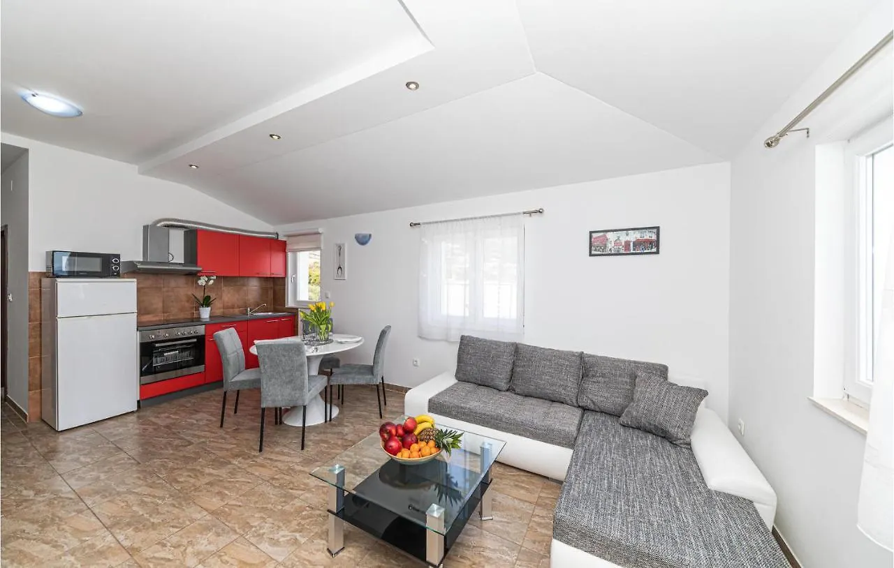 8 Bedroom Lovely Home In Kastel Novi Kastela 0*,