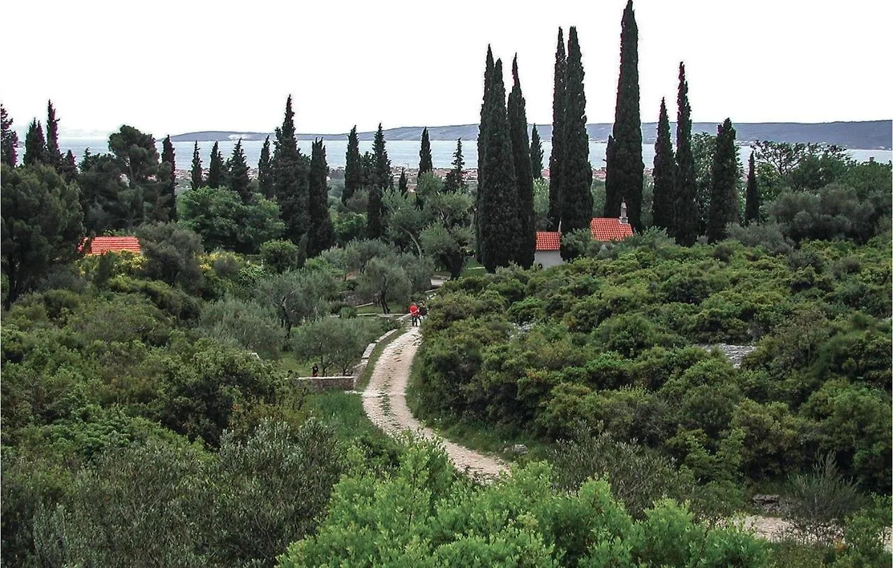 8 Bedroom Lovely Home In Kastel Novi Kastela