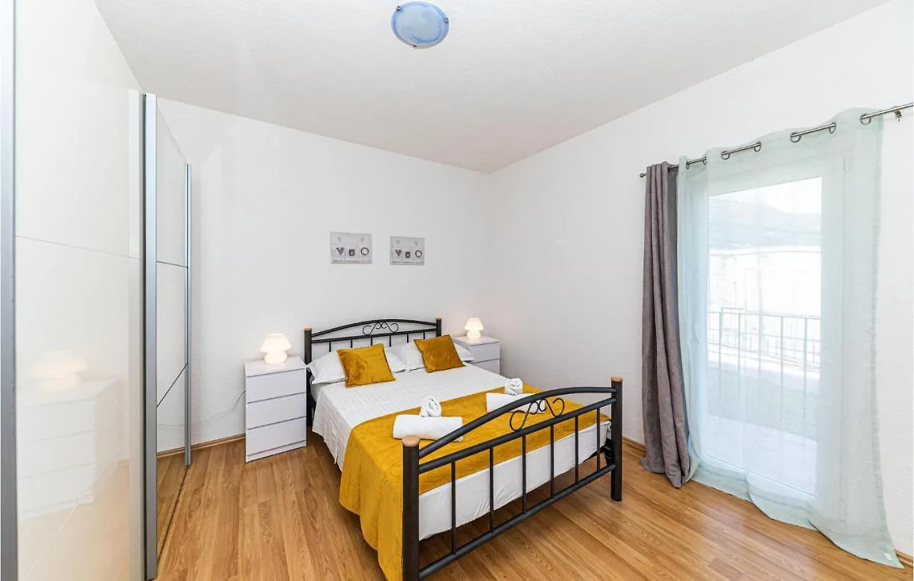 Holiday home 8 Bedroom Lovely Home In Kastel Novi Kastela Croatia