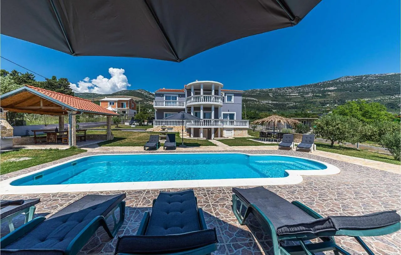 8 Bedroom Lovely Home In Kastel Novi Kastela Croatia